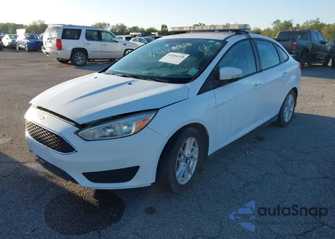 2016 Ford Focus Se z USA, uszkodzony, nr VIN 1FADP3F26GL304567
